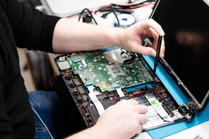 CỬA HÀNG THAY BÀN PHÍM LAPTOP QUẬN 12